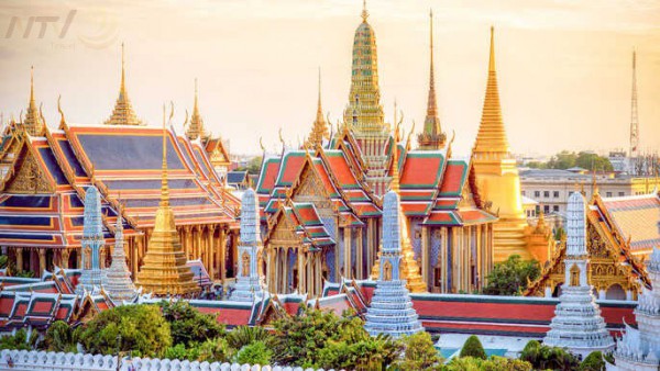 VISITING THE GOLDEN HILL - THAILAND